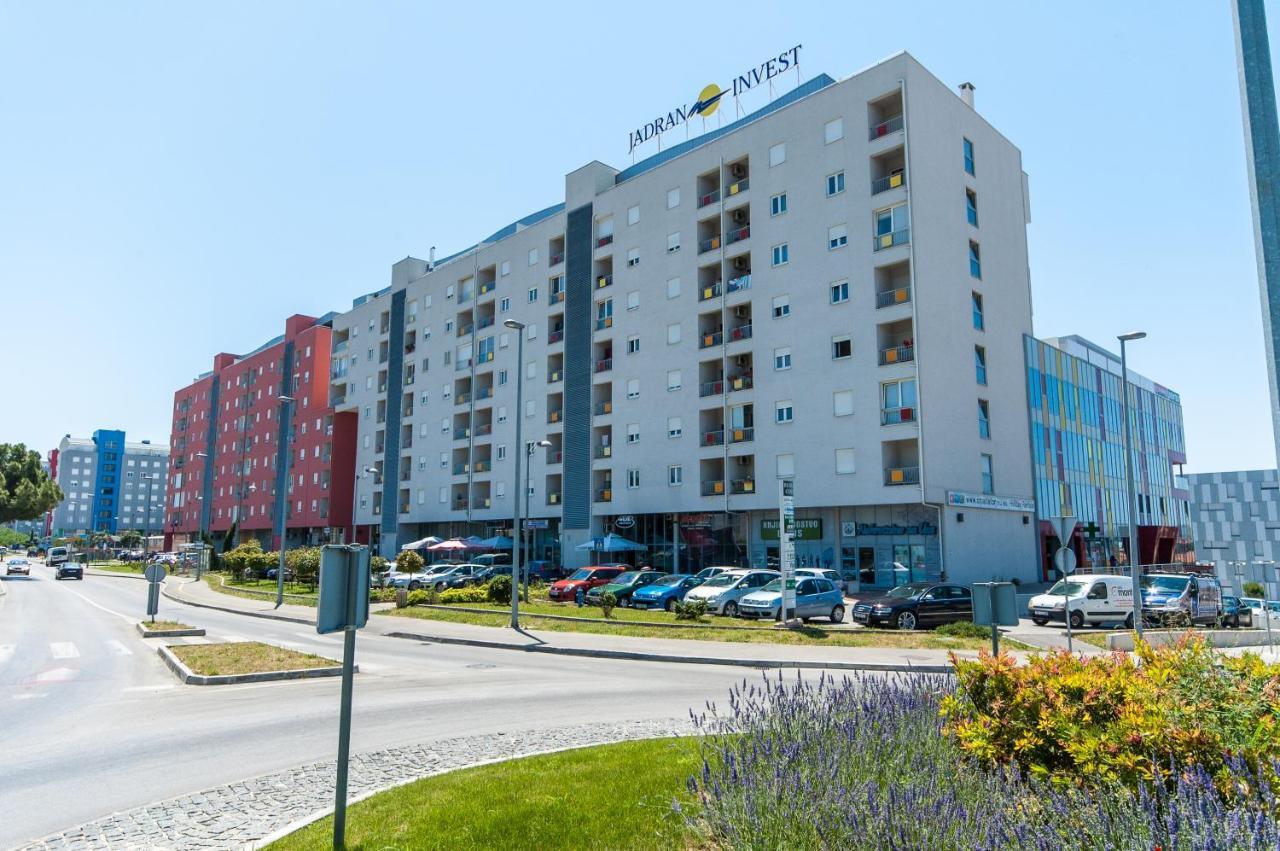 Jadran Apartment With Balcony And Parking Garage Задар Экстерьер фото